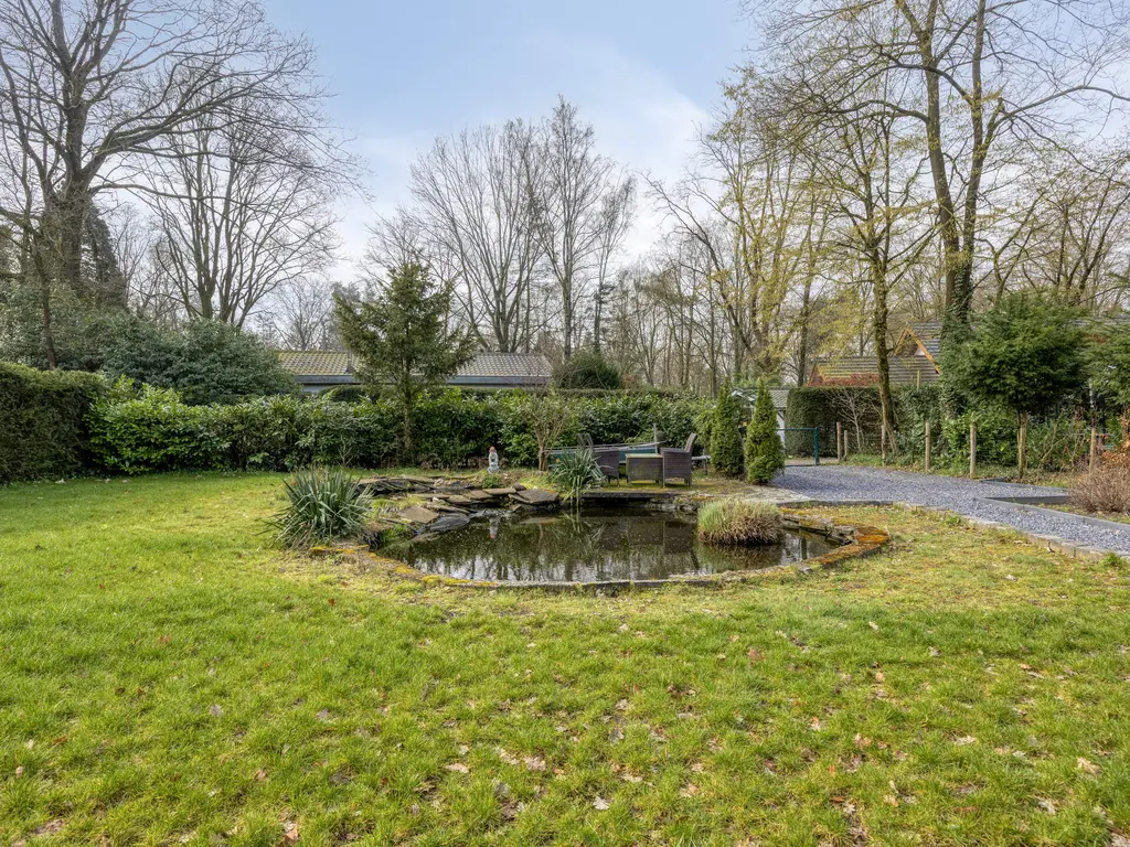 De Stille Wille 202, OOST WEST EN MIDDELBEERS