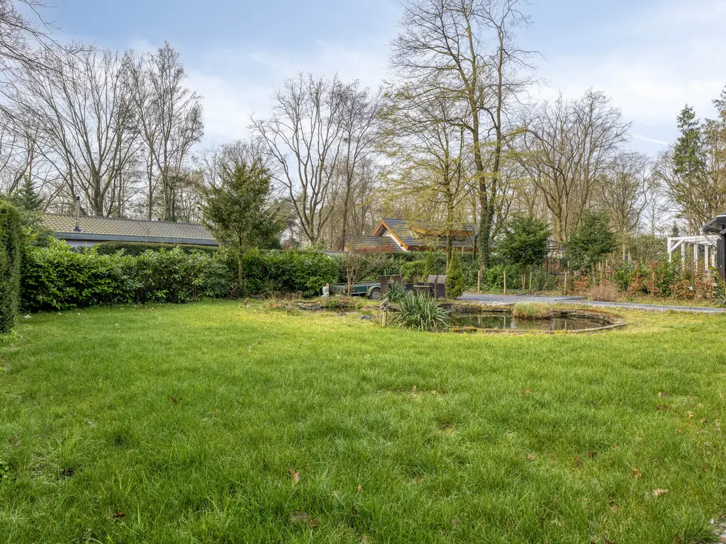 De Stille Wille 202, OOST WEST EN MIDDELBEERS