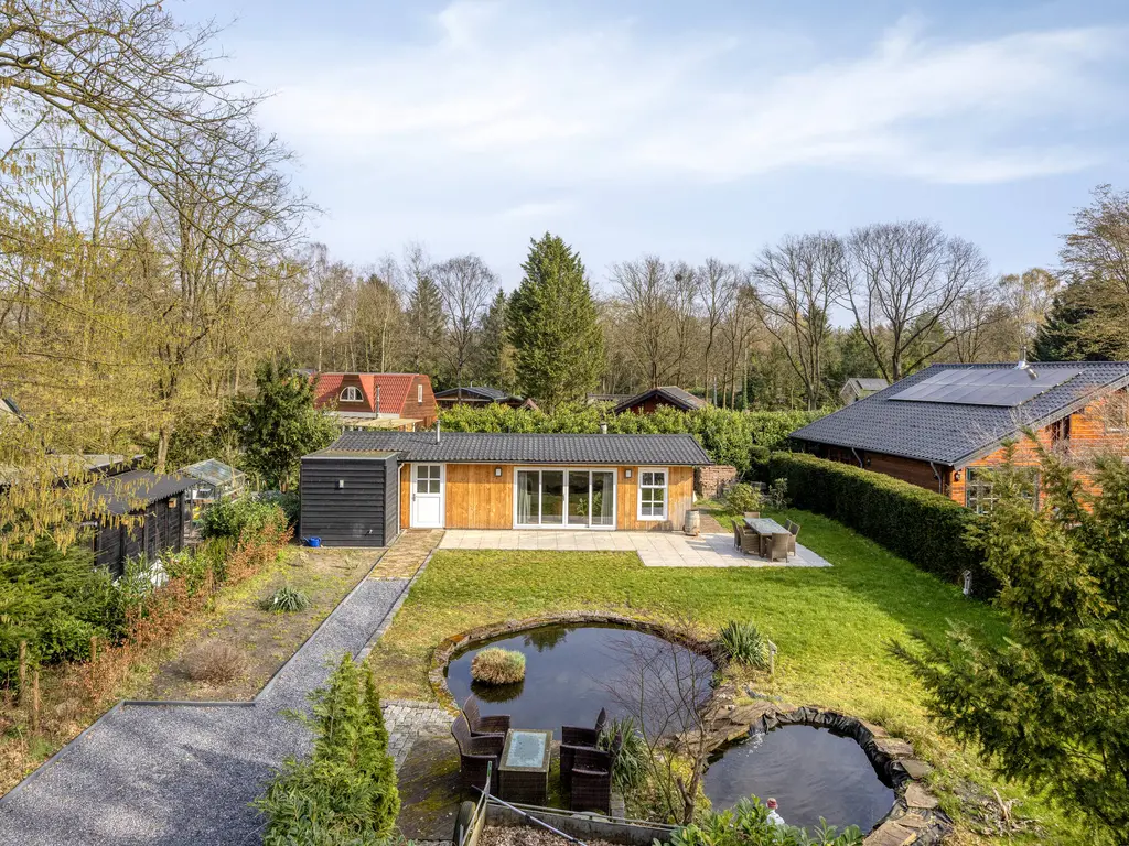 De Stille Wille 202, OOST WEST EN MIDDELBEERS