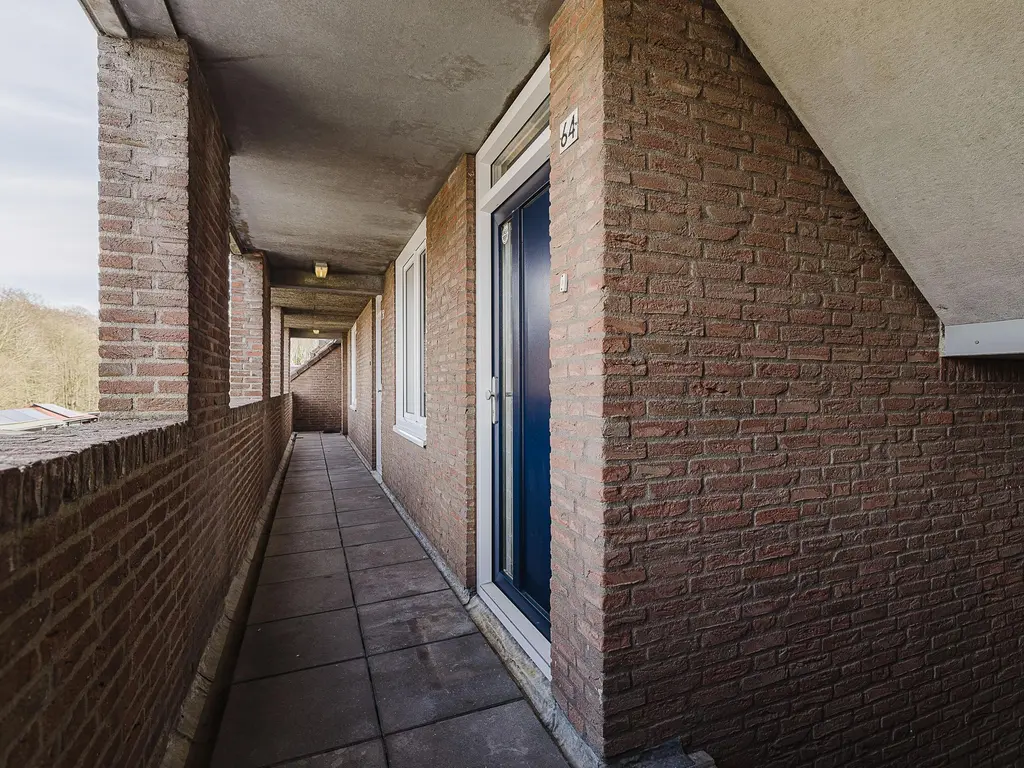 Elzenbroek 64, BREDA