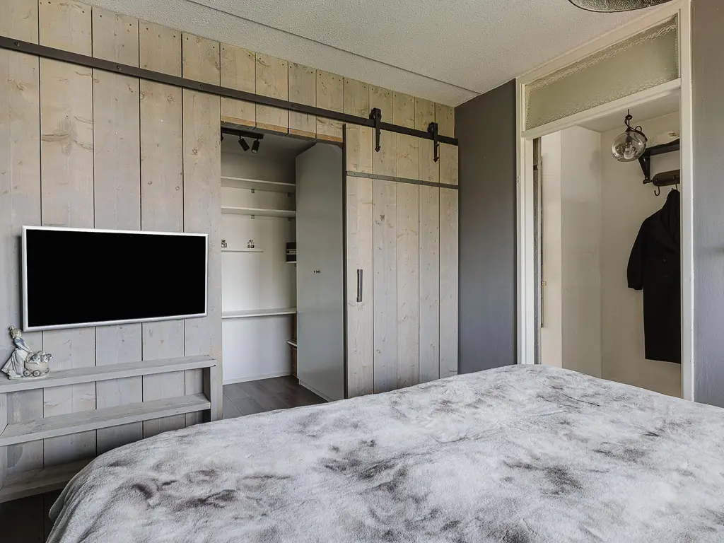 Elzenbroek 64, BREDA