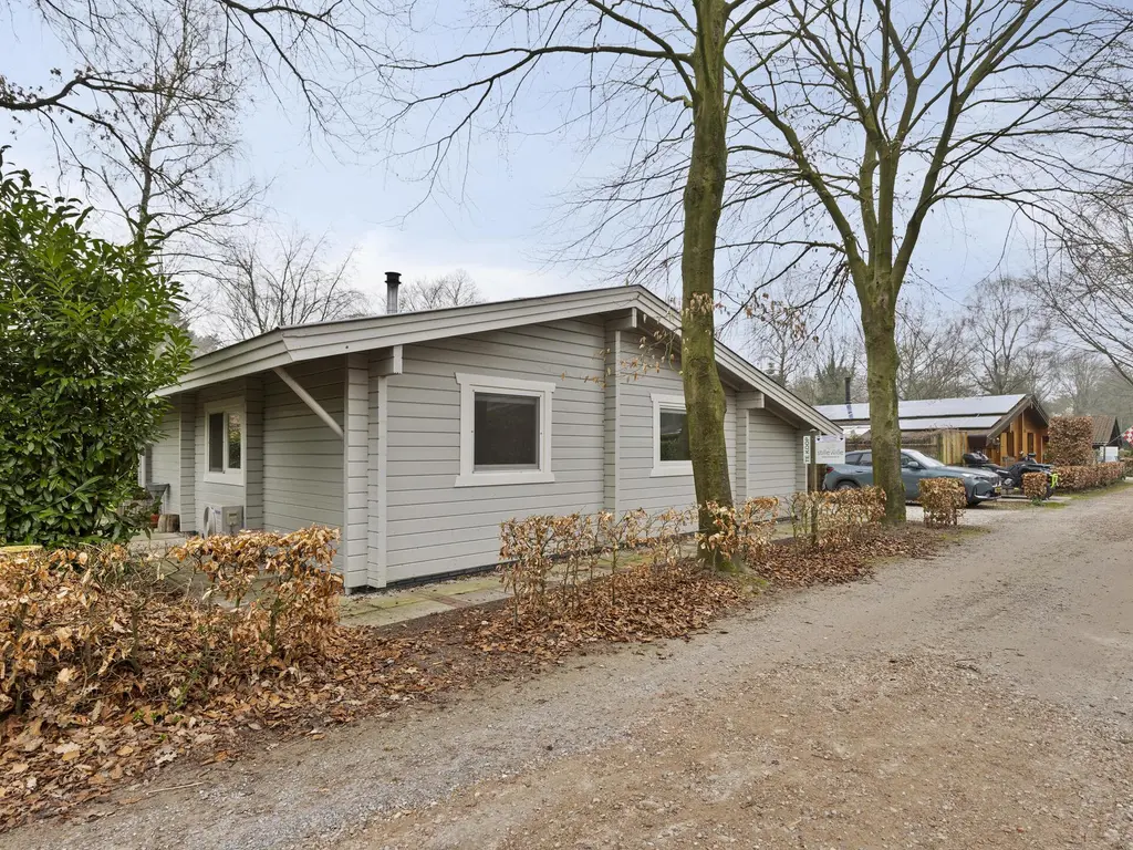 De Stille Wille 275, OOST WEST EN MIDDELBEERS