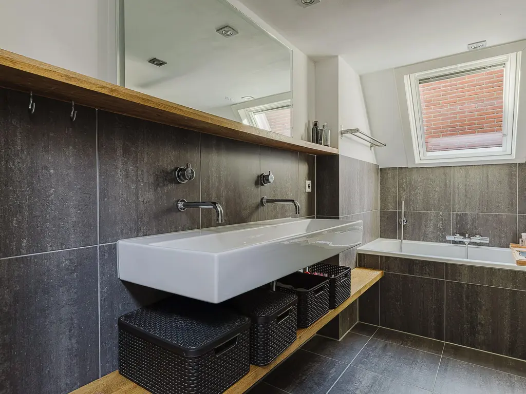 Nieuwstraat 100, GILZE