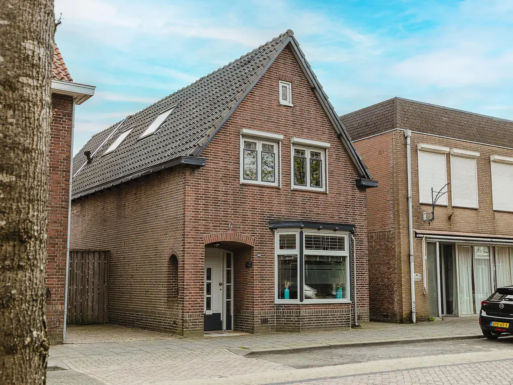 Nieuwstraat 100, GILZE