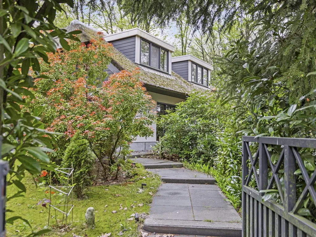 De Stille Wille 26, OOST WEST EN MIDDELBEERS