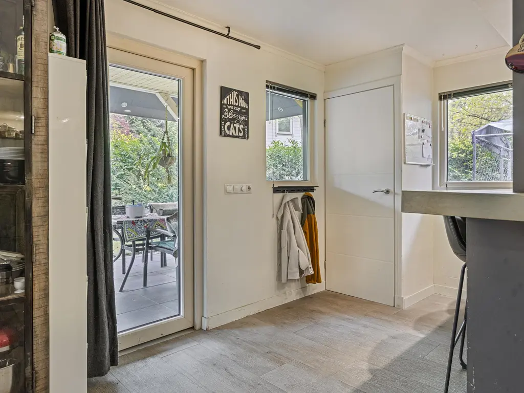 De Stille Wille 26, OOST WEST EN MIDDELBEERS