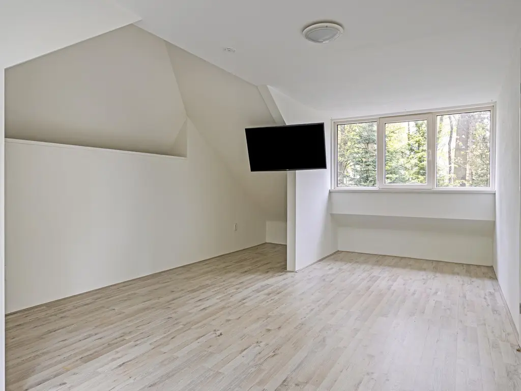 De Stille Wille 26, OOST WEST EN MIDDELBEERS