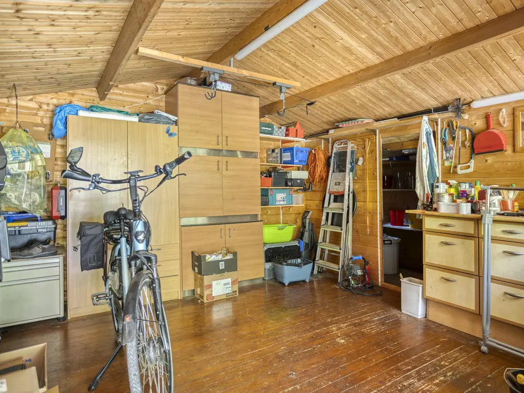 De Stille Wille 278, OOST WEST EN MIDDELBEERS