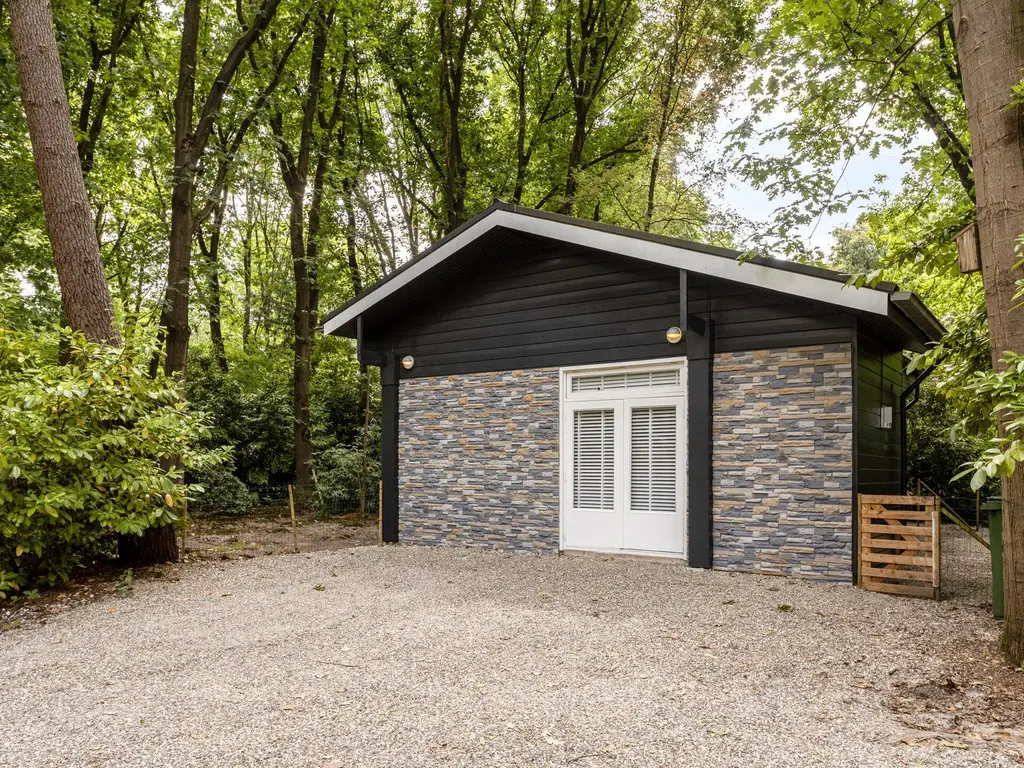 De Stille Wille 49, OOST WEST EN MIDDELBEERS