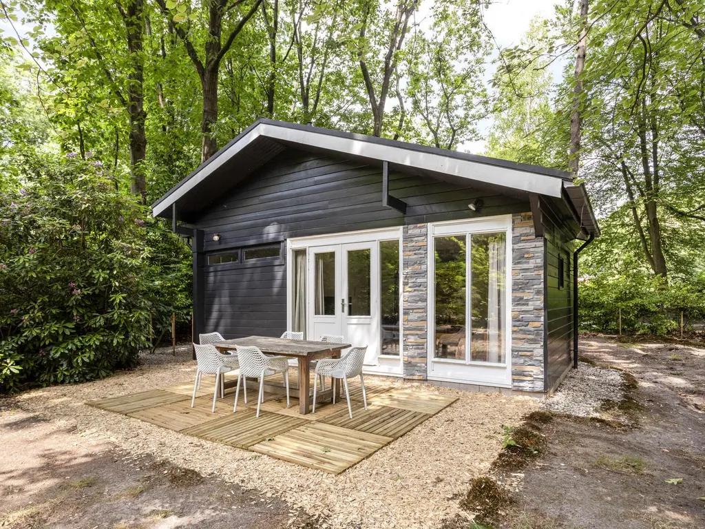 De Stille Wille 49, OOST WEST EN MIDDELBEERS