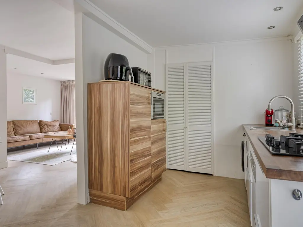 De Stille Wille 49, OOST WEST EN MIDDELBEERS