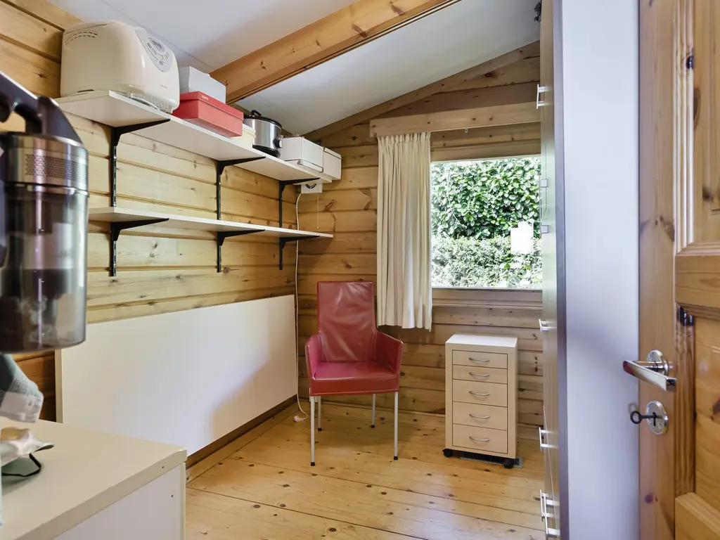 De Stille Wille 317, OOST WEST EN MIDDELBEERS