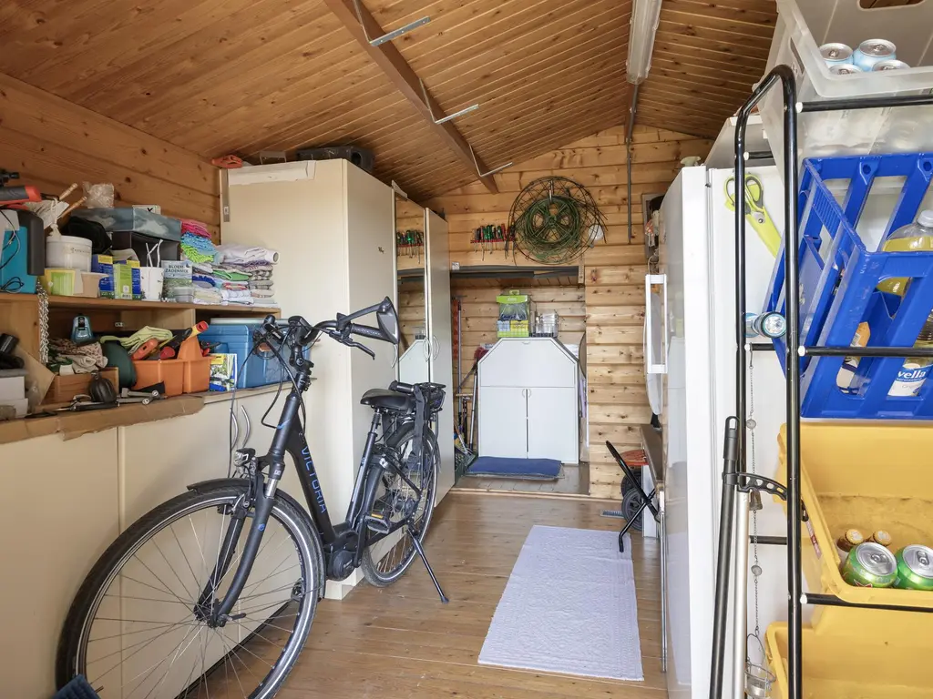 De Stille Wille 317, OOST WEST EN MIDDELBEERS