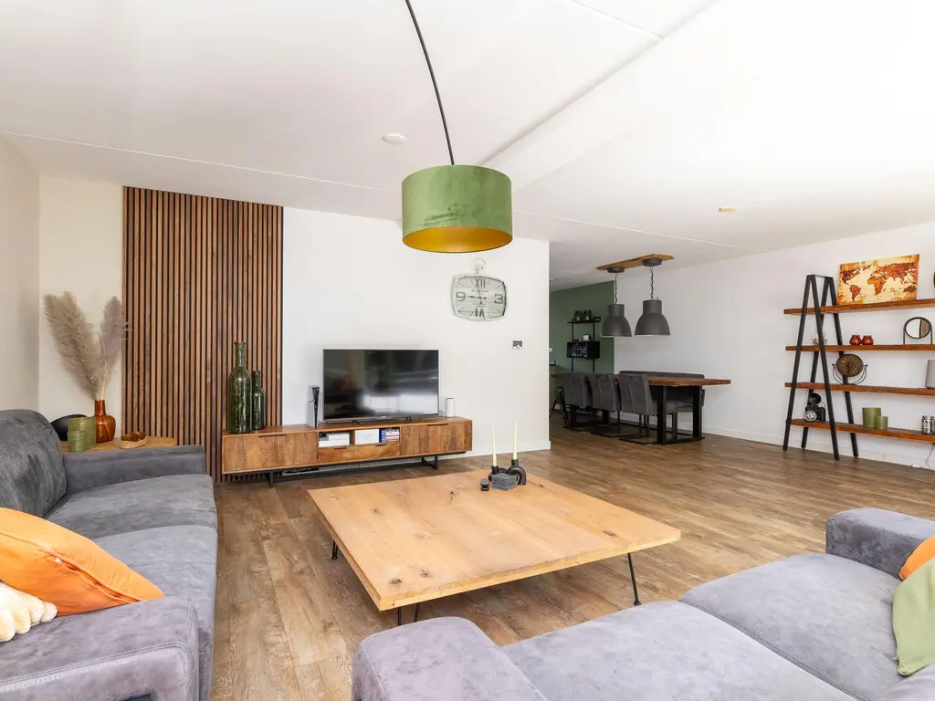 Breitnerhof 81, HOORN