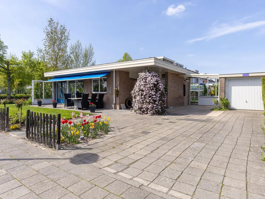 Wilhelminastraat 4, ZWAAG