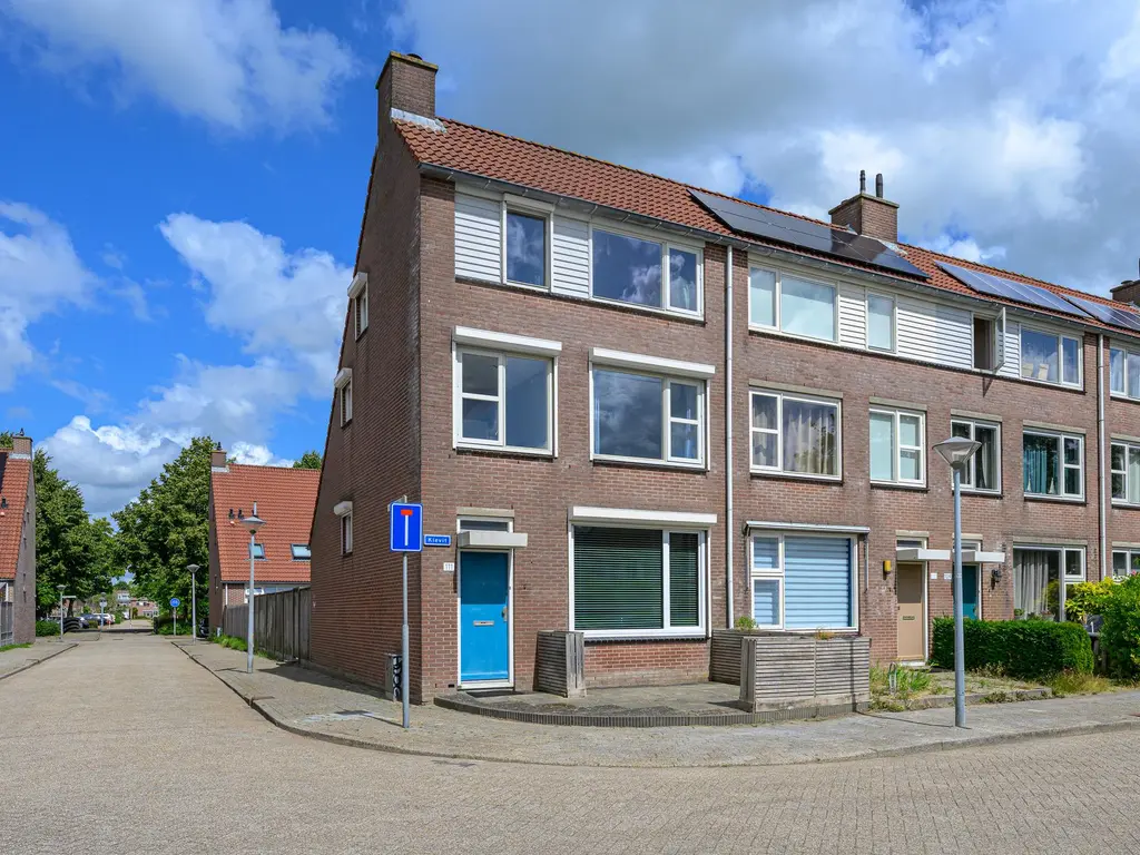 Kievit 111, HOORN