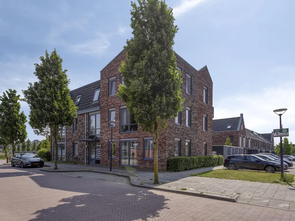 Jan Doustraat 14, ZWAAG