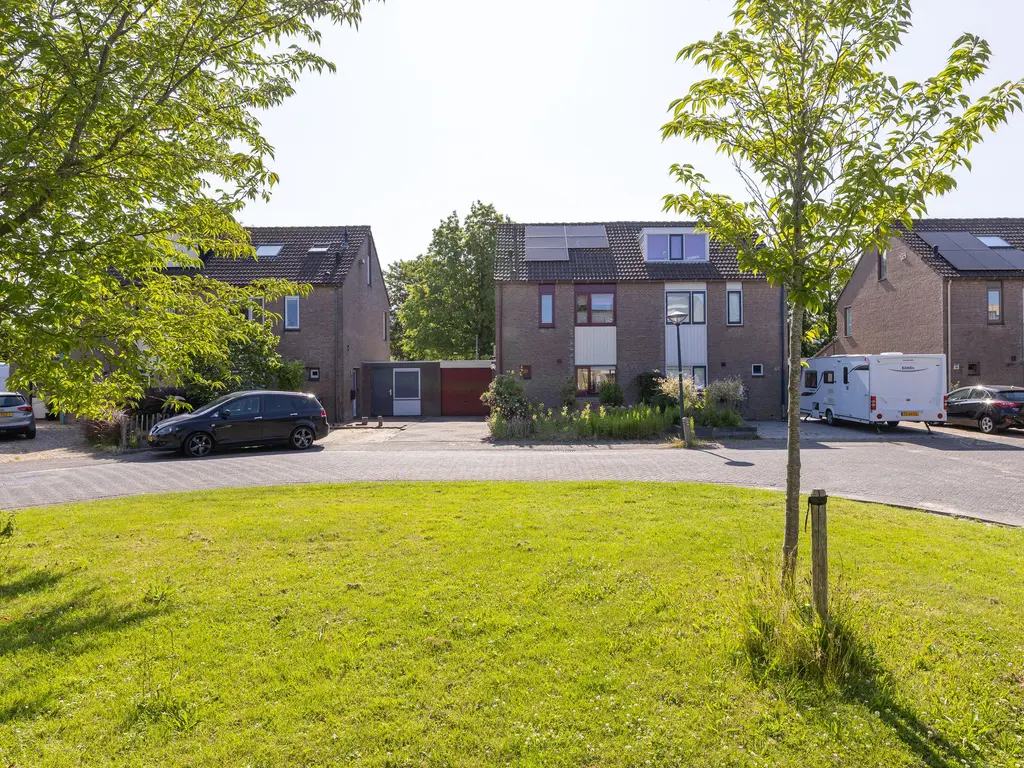 Binnenplaats 44, BLOKKER