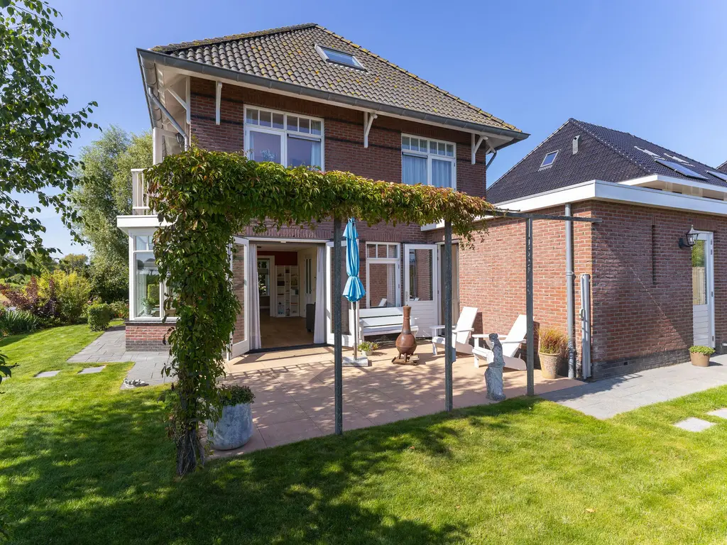 Schepenlaan 111, MEDEMBLIK