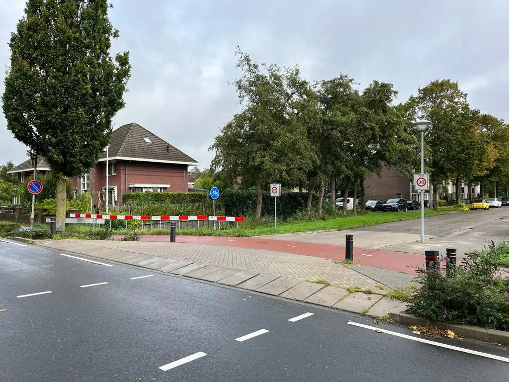 Hoefijzer 101, ZWAAG