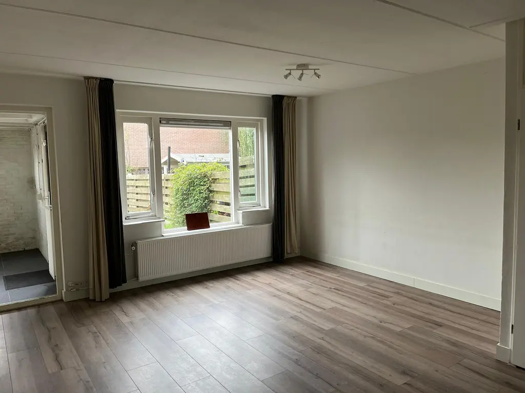 Hoefijzer 101, ZWAAG