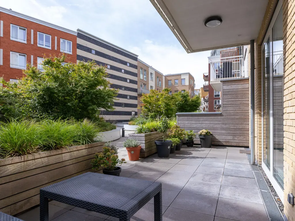 Bart van der Leckhof 6, DIEMEN