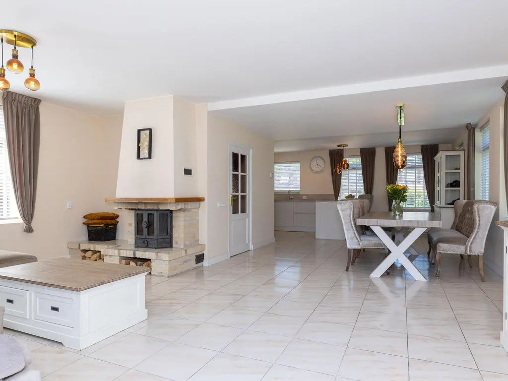 Ossenweide 37, ZWAAG