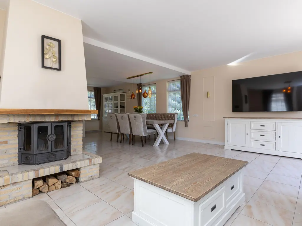 Ossenweide 37, ZWAAG