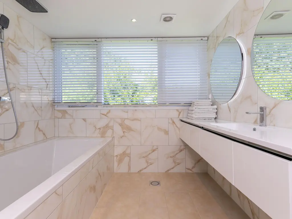 Ossenweide 37, ZWAAG