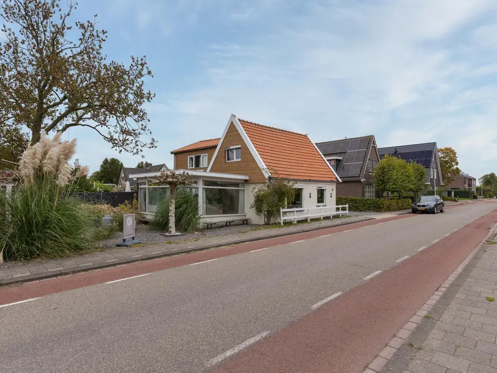 Oosteinde 115, BERKHOUT