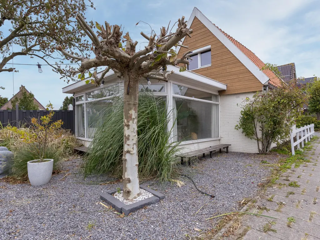 Oosteinde 115, BERKHOUT