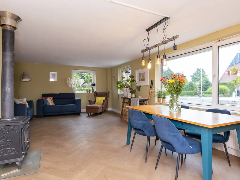 Oosteinde 115, BERKHOUT