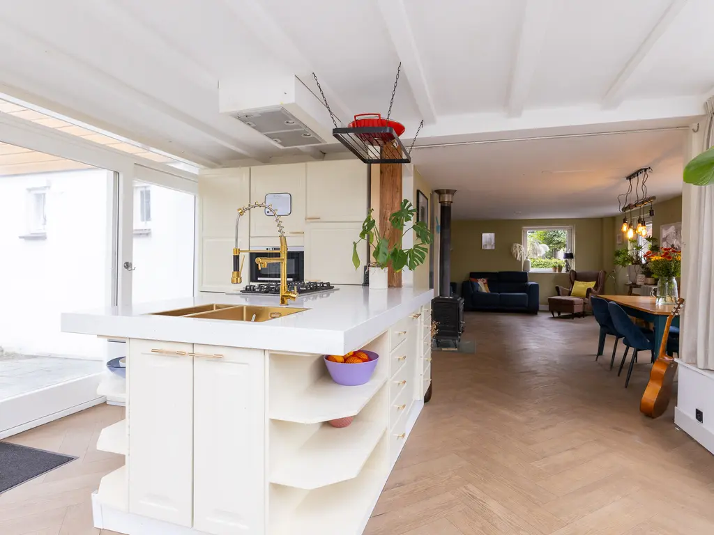 Oosteinde 115, BERKHOUT