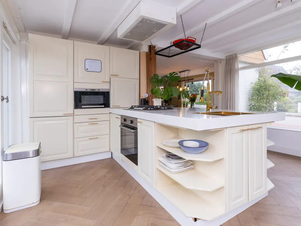 Oosteinde 115, BERKHOUT