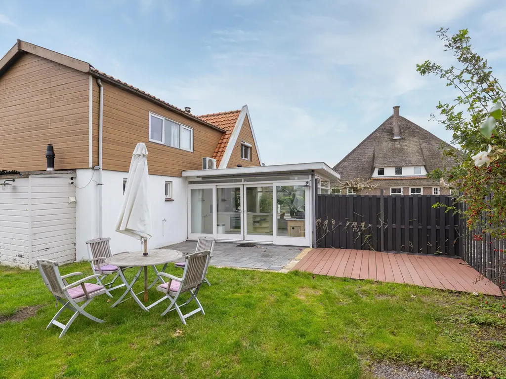 Oosteinde 115, BERKHOUT