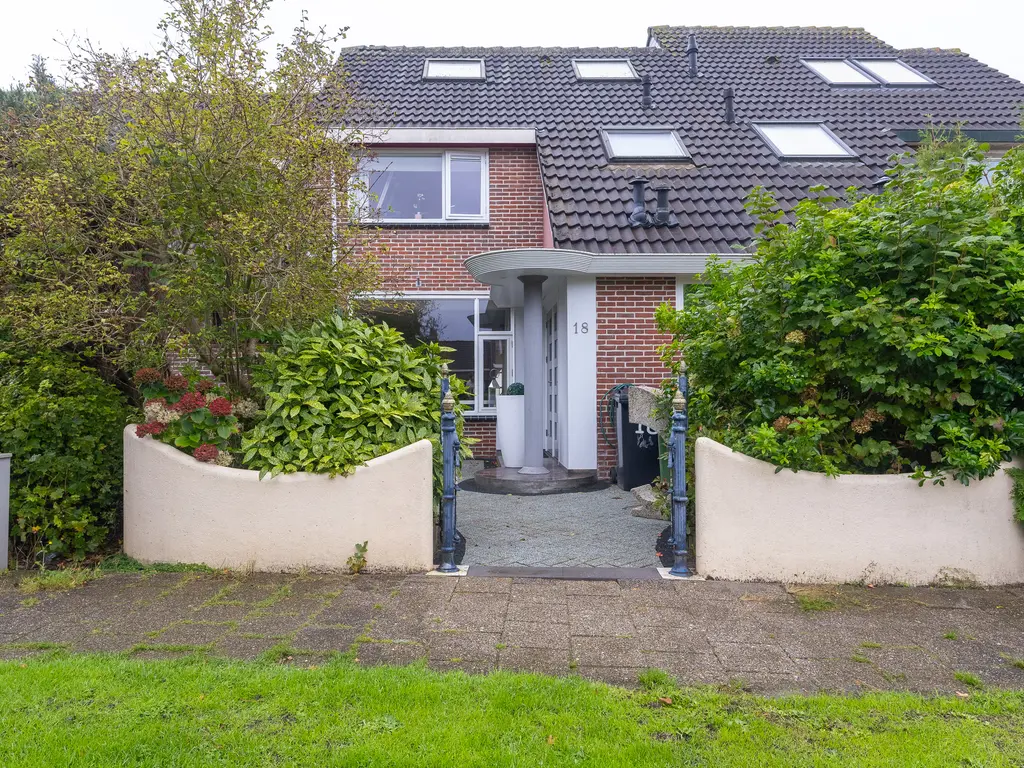 Kosterkring 18, ABBEKERK