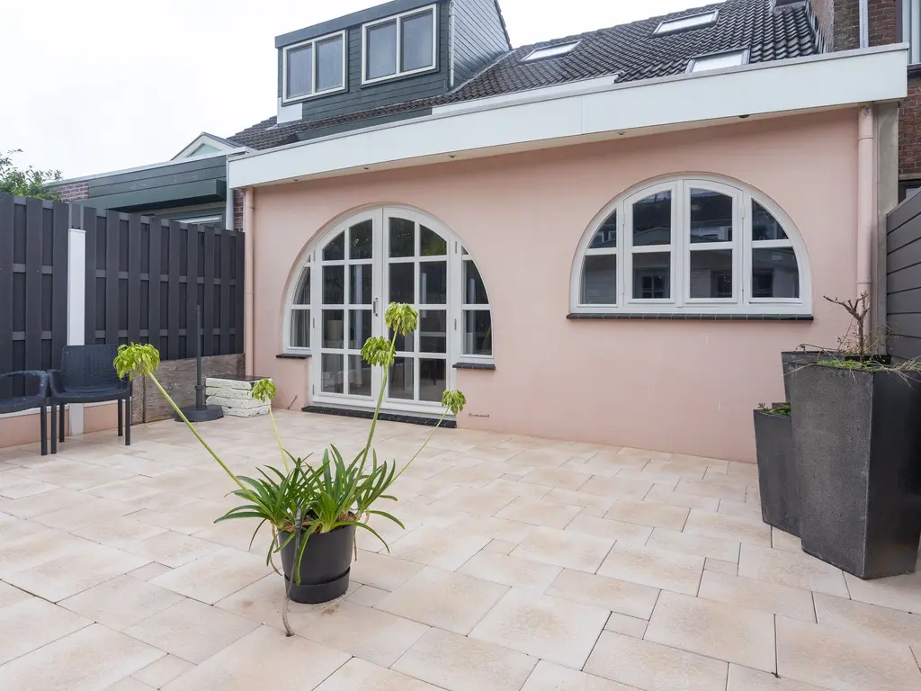 Kosterkring 18, ABBEKERK