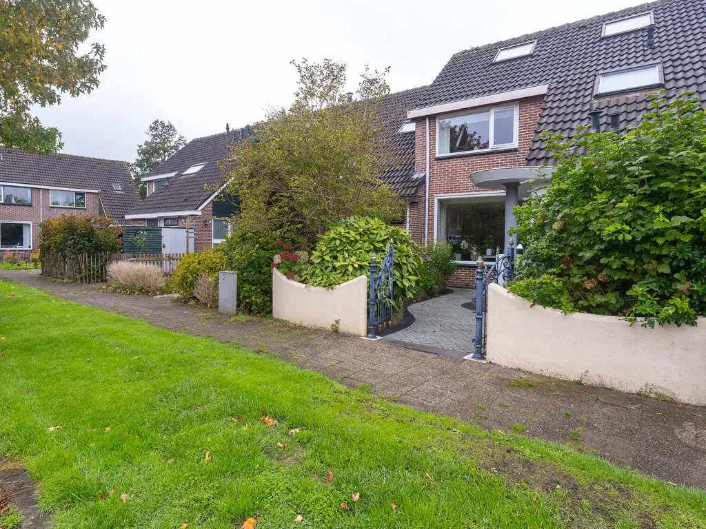 Kosterkring 18, ABBEKERK