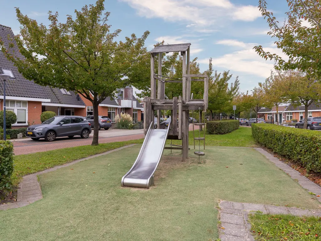 Mari Andriessenhof 24, HOORN