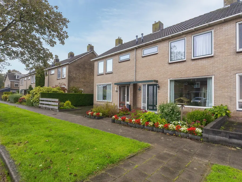 Lijsterbeslaan 24, ABBEKERK