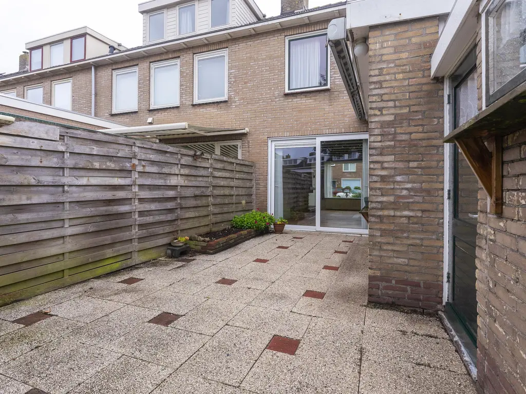 Lijsterbeslaan 24, ABBEKERK