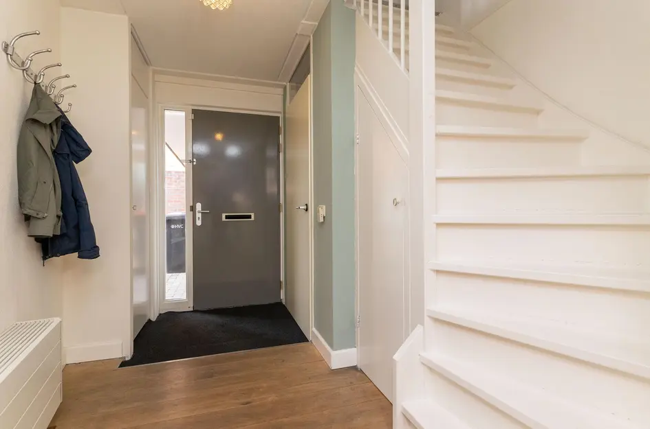 John Raedeckerhof 203