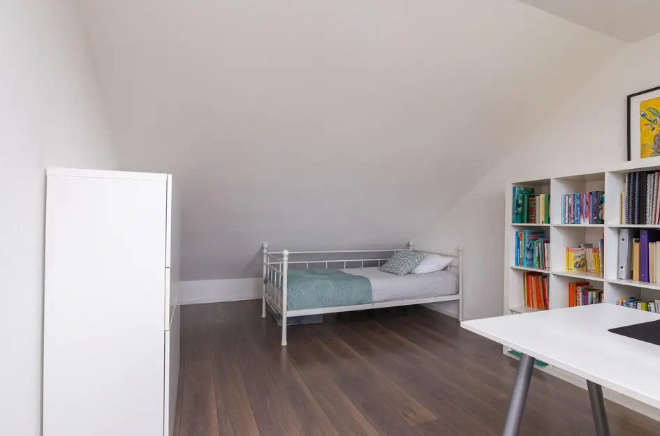 John Raedeckerhof 203