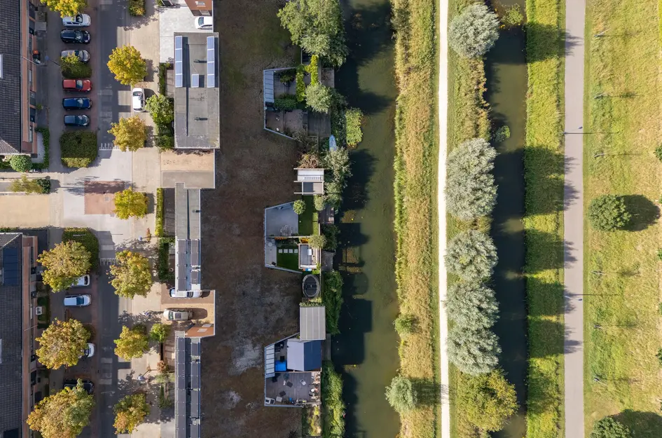 John Raedeckerhof 203