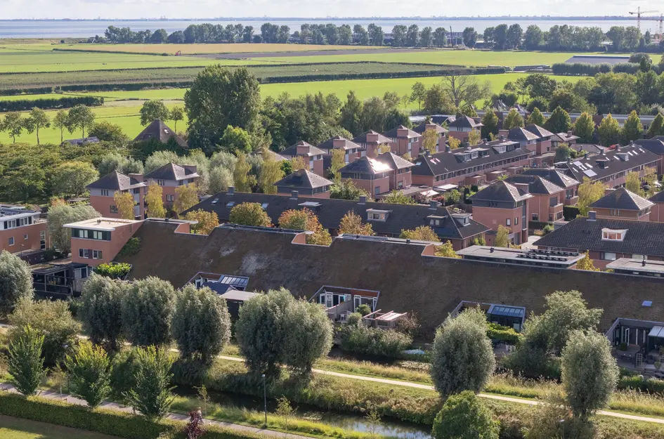 John Raedeckerhof 203