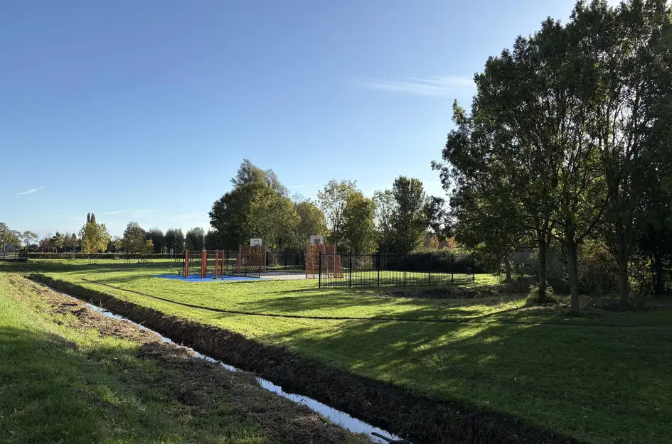 John Raedeckerhof 203