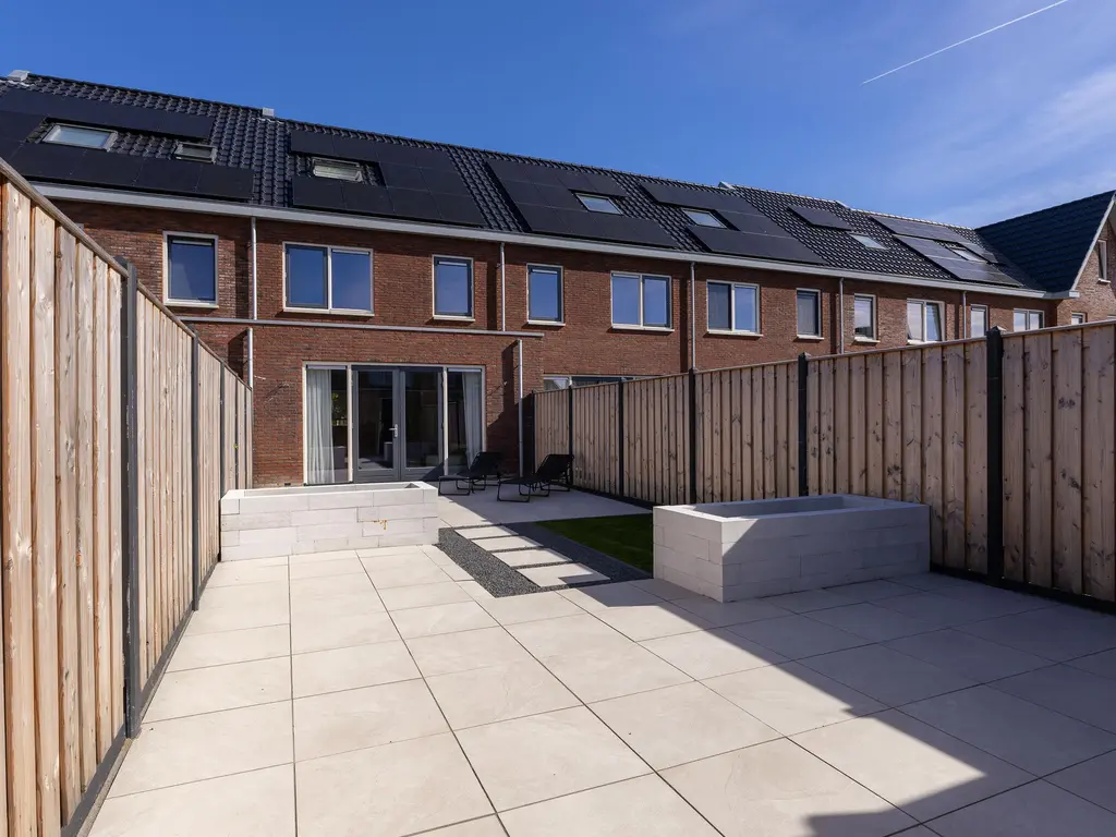 Meester Mantelstraat 51, BLOKKER