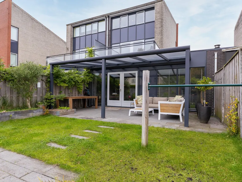 Bertus Aafjeshof 162, HOORN