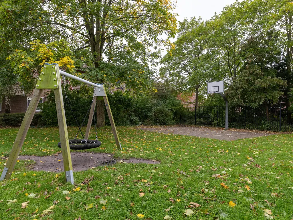 Langetuin 143, ZWAAG