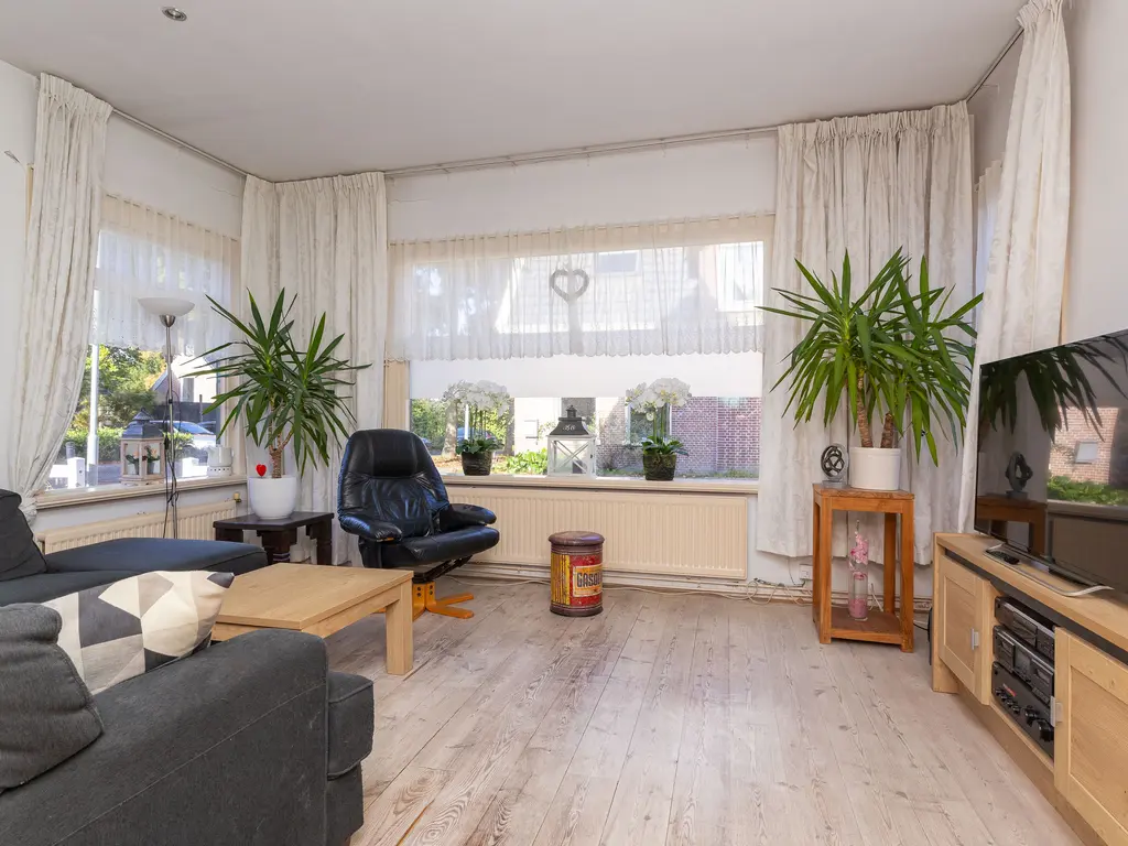 Hoofdstraat 198, BOVENKARSPEL